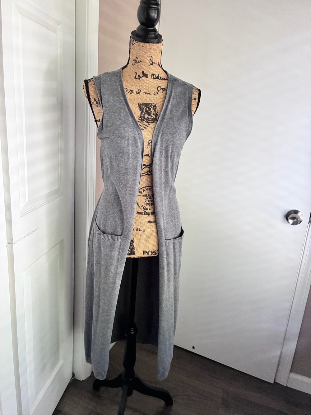 White House Black Market Gray Women's Sweater